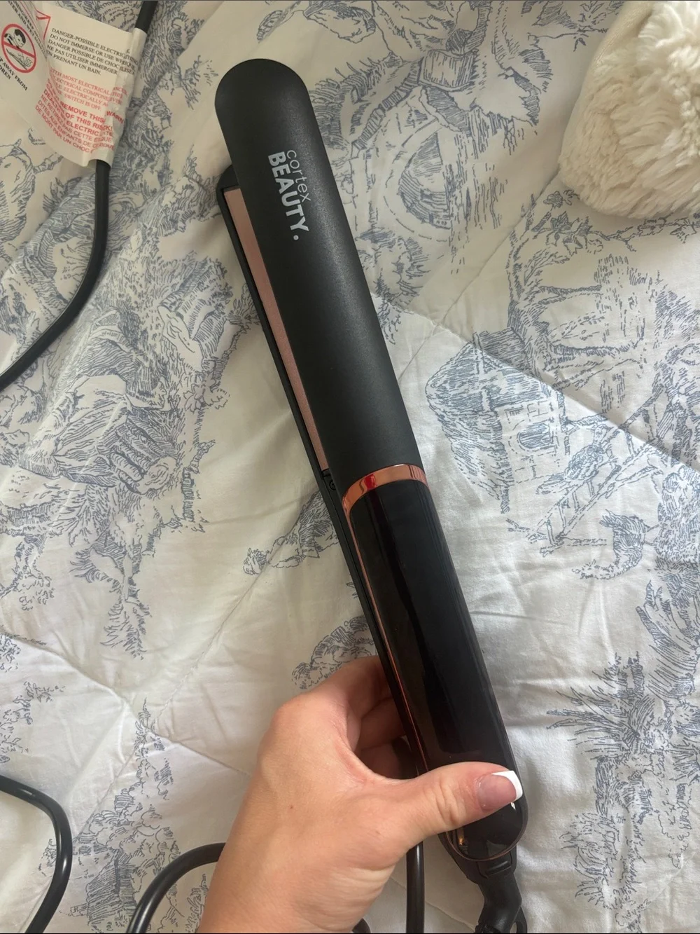 Brand New: Black & Rose Gold Flat Iron Hair Straightener